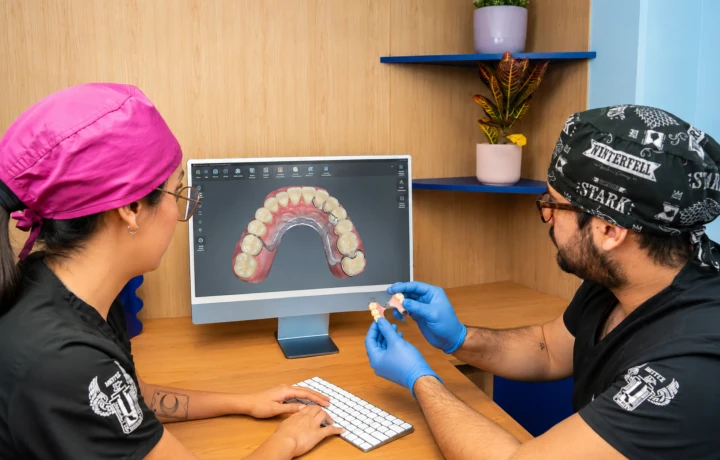 hisonrisa dentists reviewing a full-arch implant planning model for All-on-4 or All-on-6 care.
